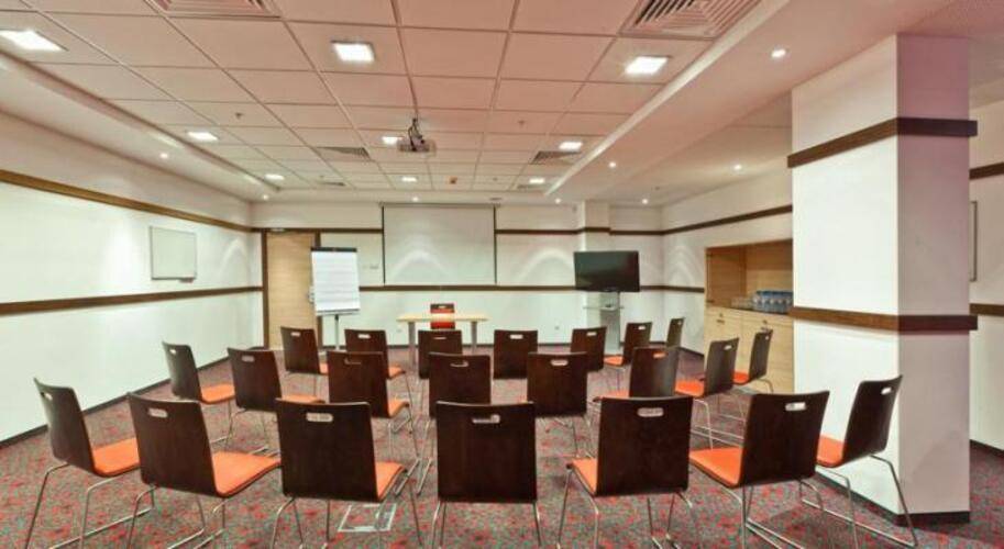 Ibis Yaroslavl Center (Ибис Ярославль Центр)