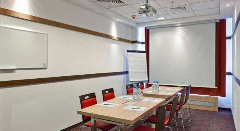 Ibis Yaroslavl Center (Ибис Ярославль Центр)