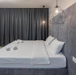 $item['hotel']['name']
