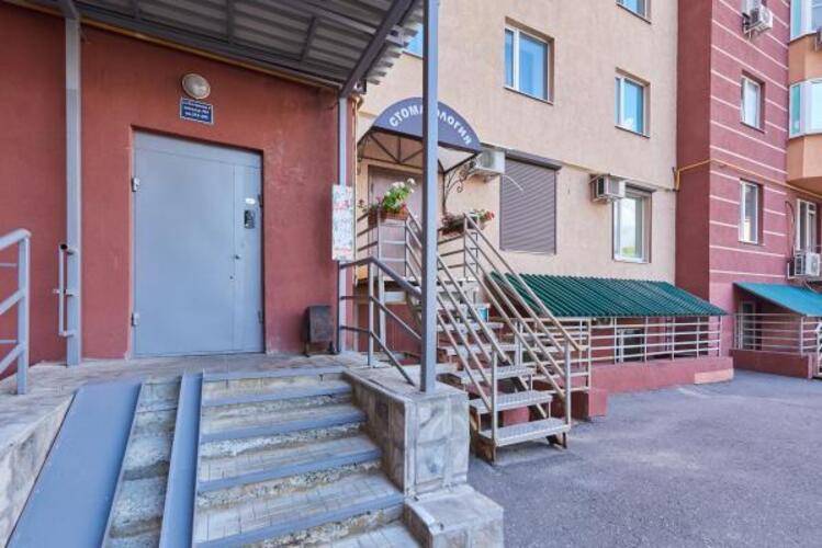 RentHouse (Рент Хаус) на Калинина