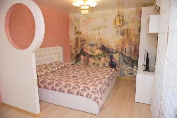 RentHouse (Рент Хаус) на Кулакова 3