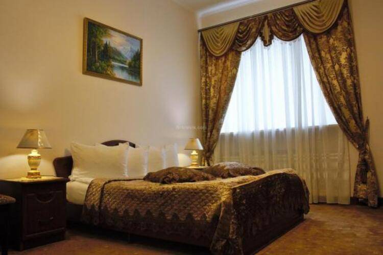 Гостиница Корона