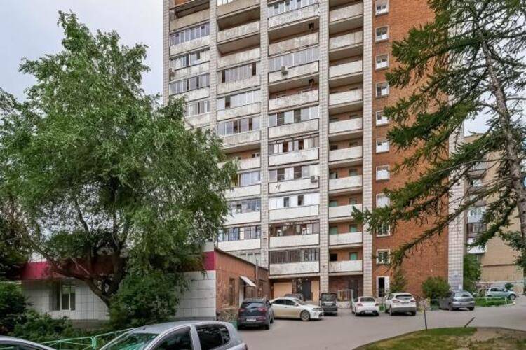 В гости на улице Челюскинцев 14/1