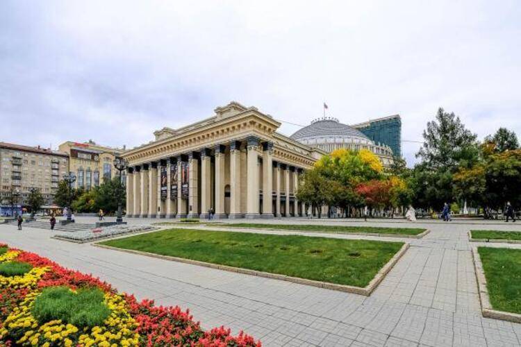 В гости на улице Челюскинцев 14/1