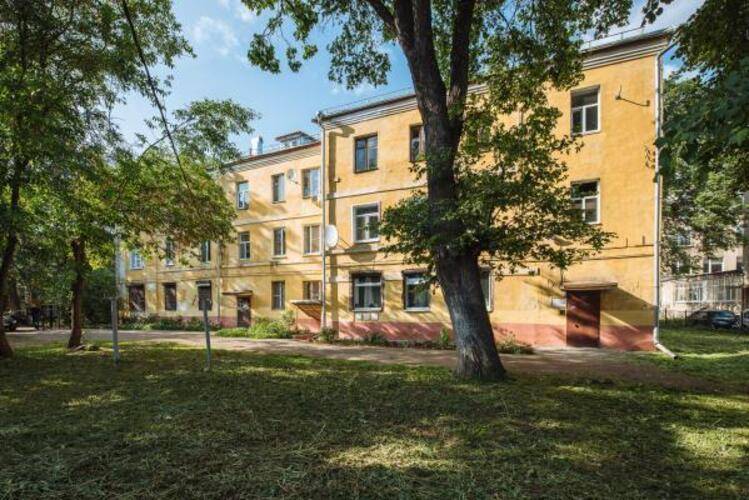 Яр-Сутки на проспекте Октября