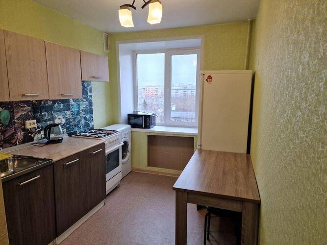 Яр-Сутки на улице Городской Вал 5