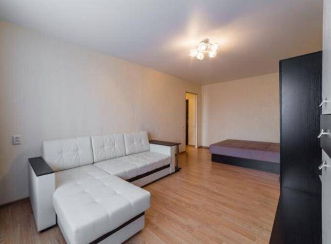 Яр-Сутки на улице Угличская 3