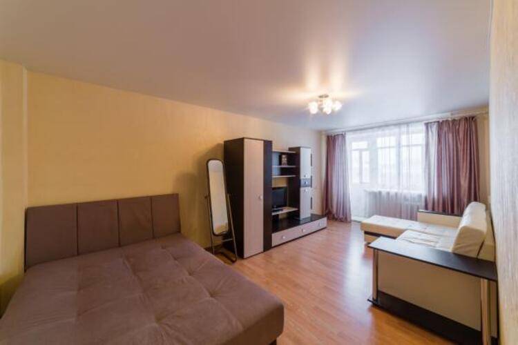 Яр-Сутки на улице Угличская 3