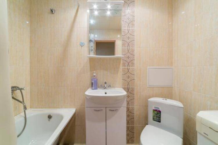 Яр-Сутки на улице Угличская 3