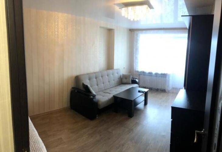 Яр-Сутки на улице Угличская 3