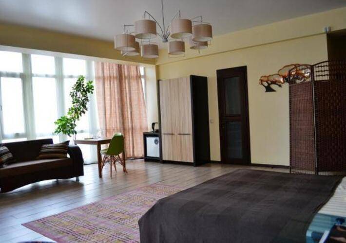 Green Hotel (Грин)