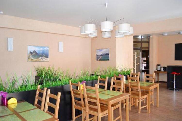 Green Hotel (Грин)