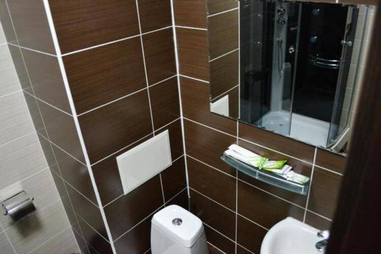 Green Hotel (Грин)
