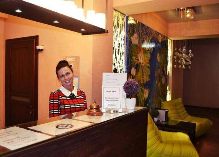Green Hotel (Грин)