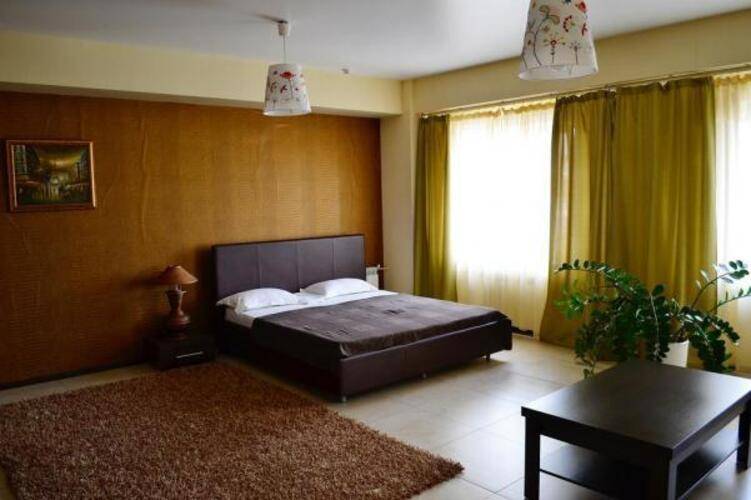 Green Hotel (Грин)