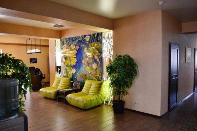 Green Hotel (Грин)