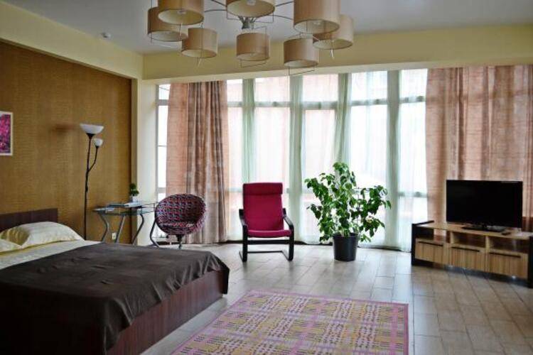 Green Hotel (Грин)