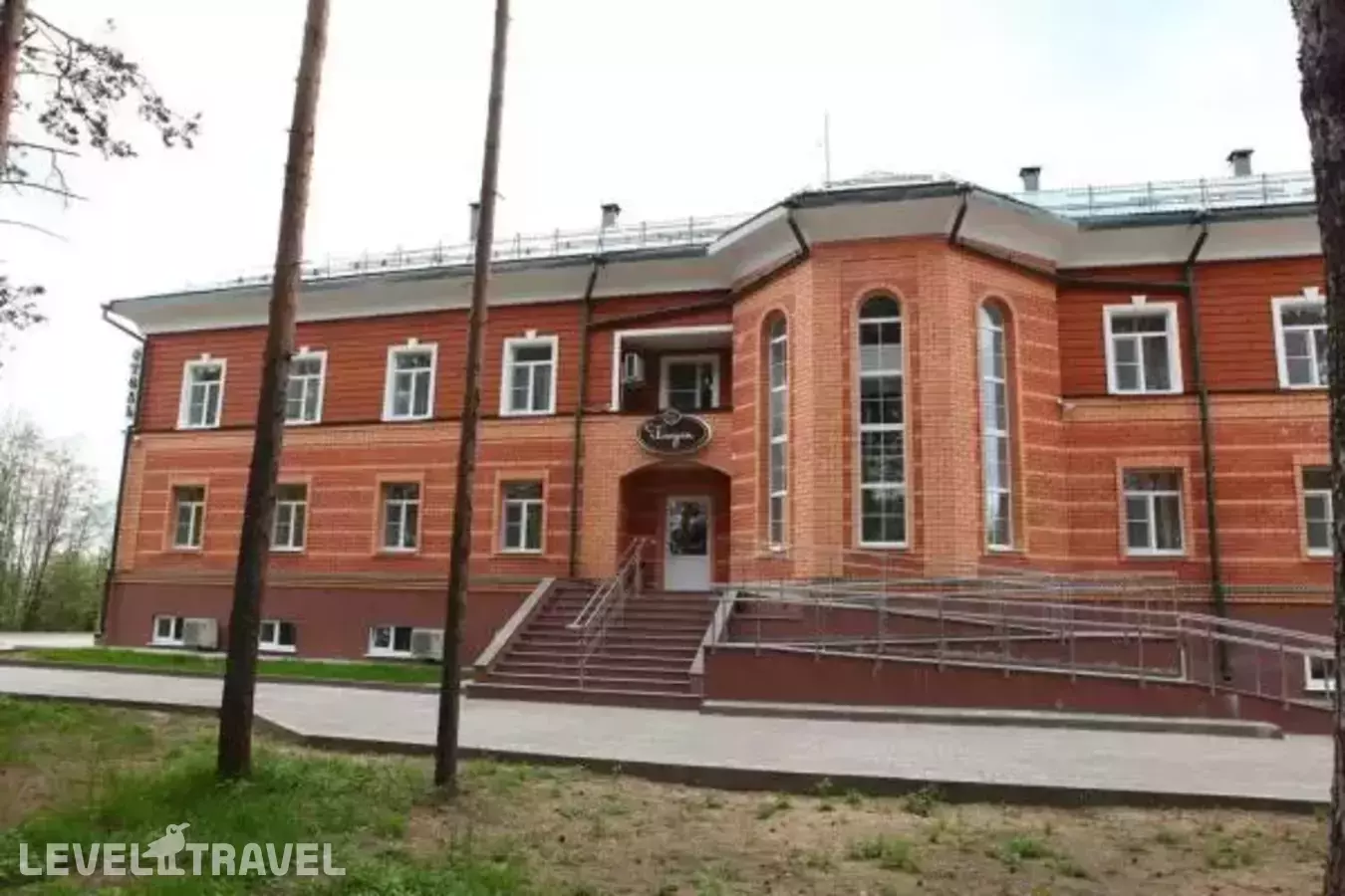 Отель Гледен