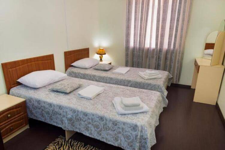 Frant Hotel (Франт Отель)