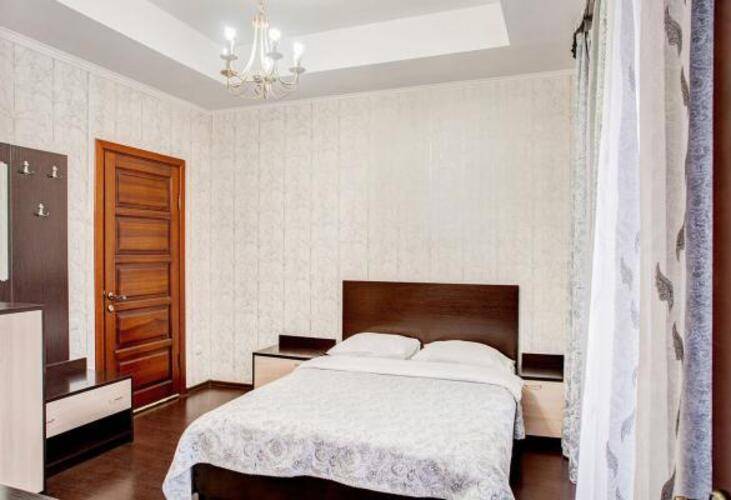 Frant Hotel (Франт Отель)