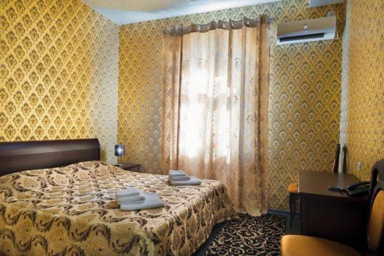 Frant Hotel (Франт Отель)