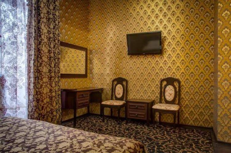 Frant Hotel (Франт Отель)