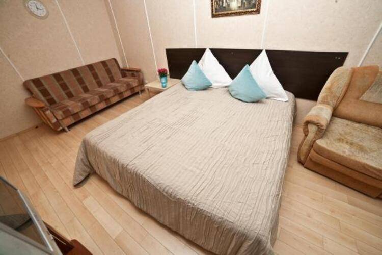 Guest House (Гест Хаус) на Бардина