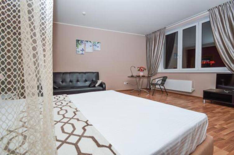 Guest House (Гест Хаус) на Малышева