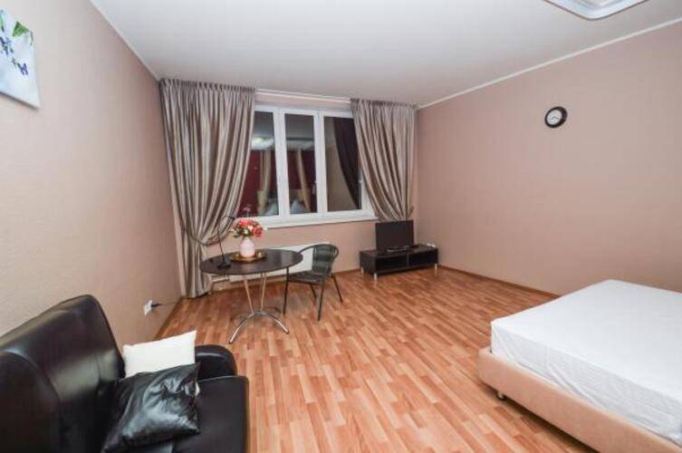 Guest House (Гест Хаус) на Малышева