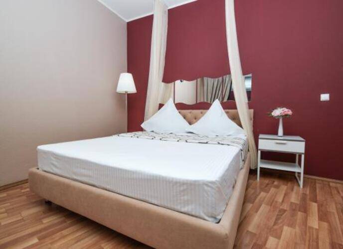Guest House (Гест Хаус) на Малышева