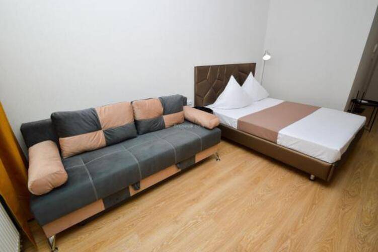 Guest House (Гест Хаус) на Стрелочников