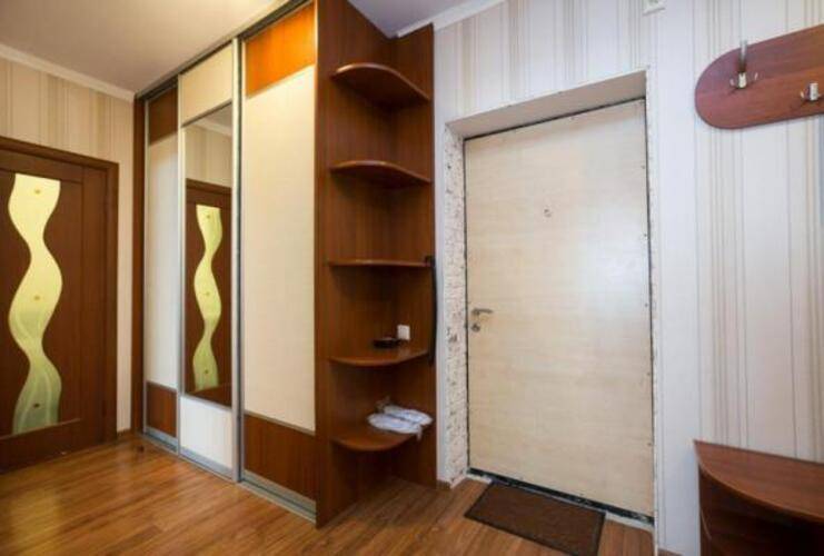 Rent House (Рент Хаус) на Крылова