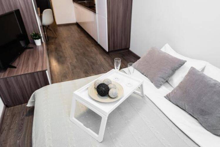 Rent House (Рент Хаус) на Малышева 42А