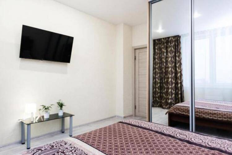Rent House (Рент Хаус) на Татищева 47А