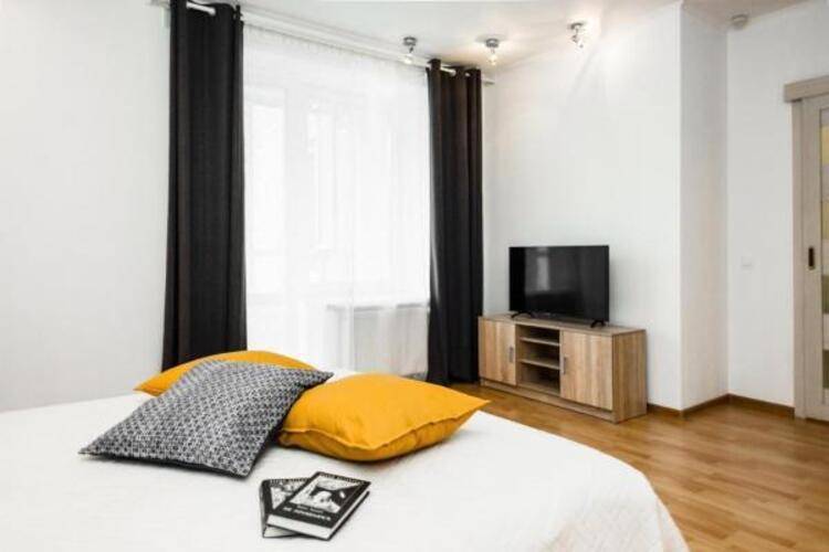 Rent House (Рент Хаус) на Щорса 35