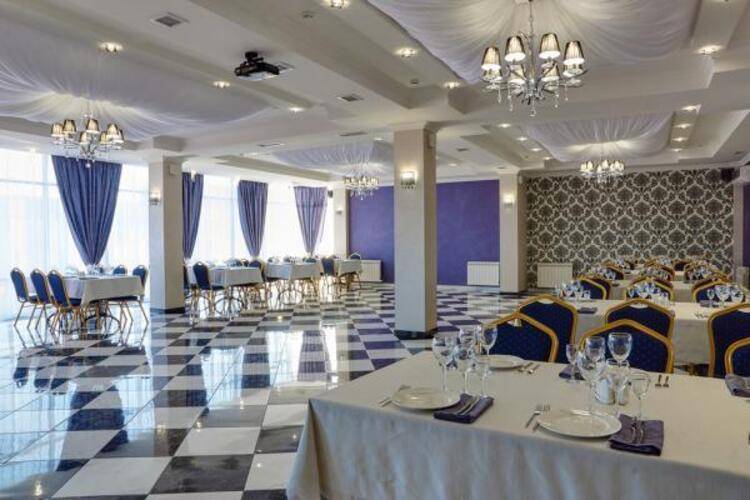 Семь Королей (Prestige Hotel Престиж)