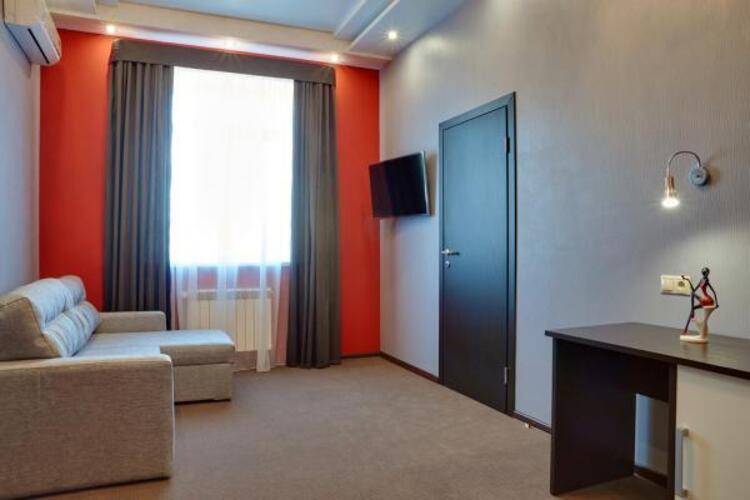 Семь Королей (Prestige Hotel Престиж)