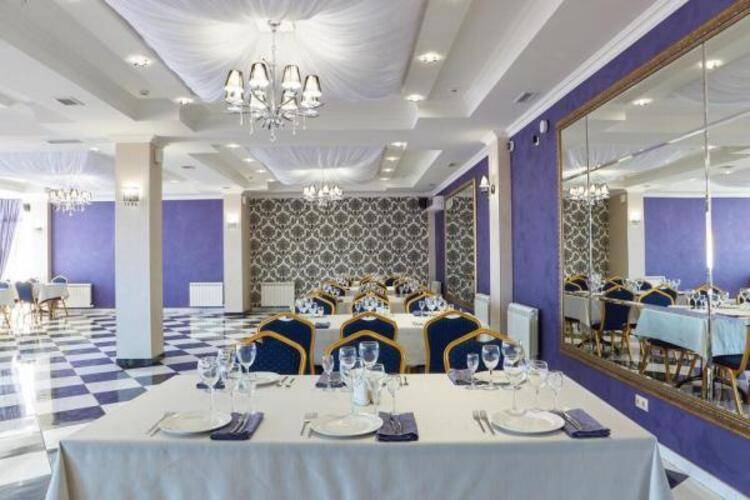 Семь Королей (Prestige Hotel Престиж)
