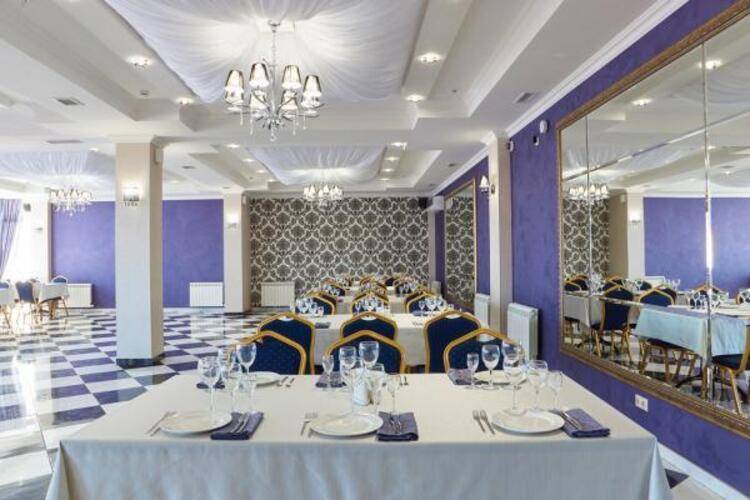 Семь Королей (Prestige Hotel Престиж)