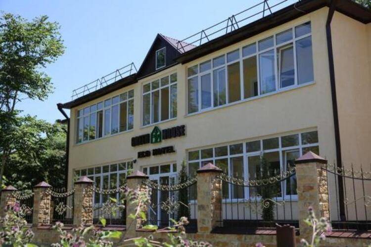 Green House (Грин Хаус)
