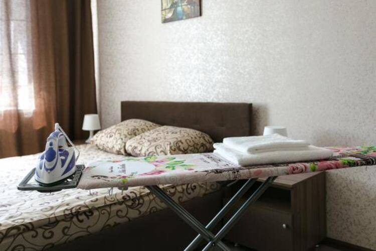 Две Подушки на улице Петина 25
