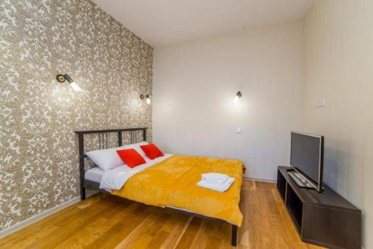 Rent House (Рент Хаус) на Щорса 53