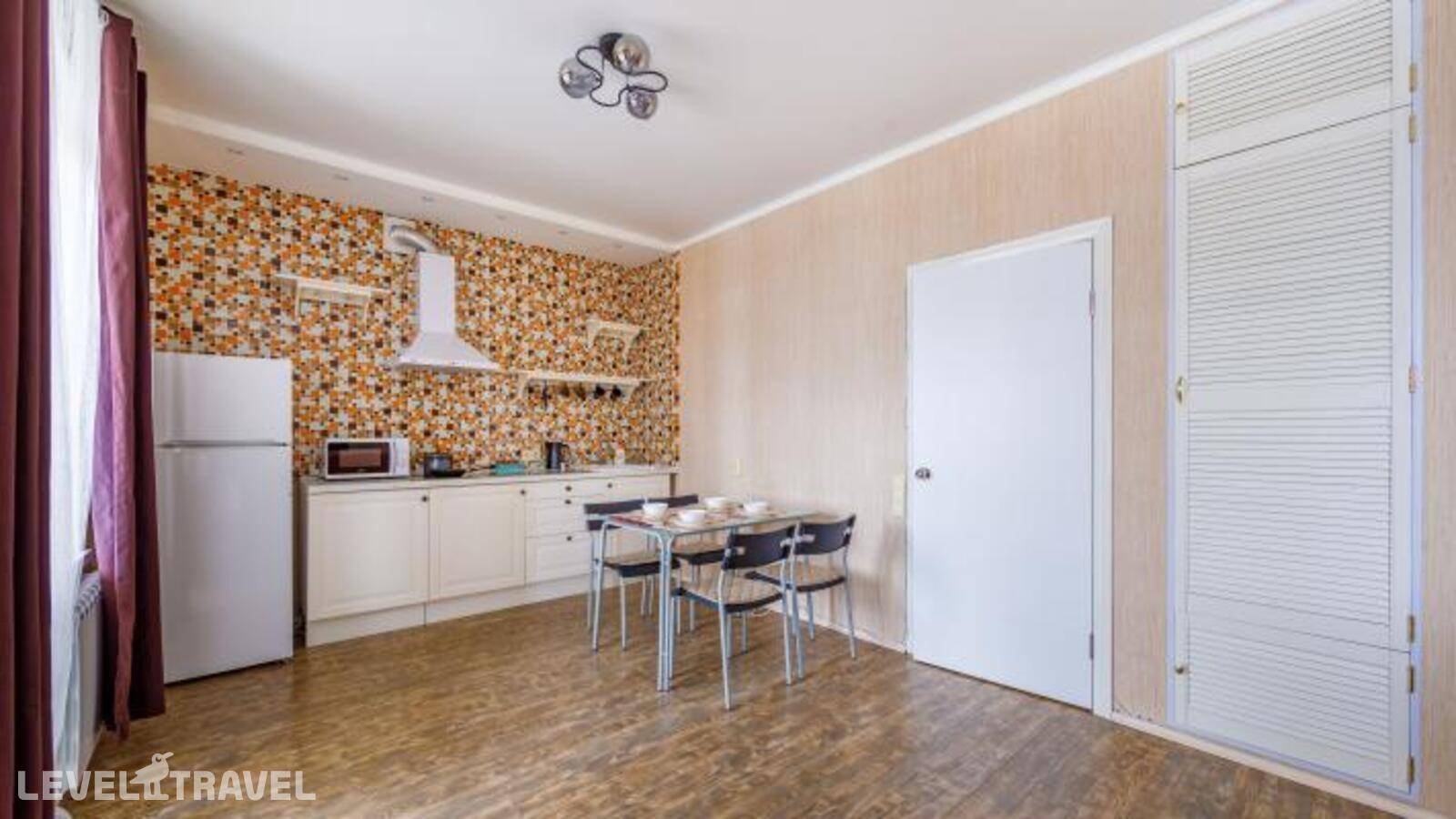 фотографии отеля Room Tour (Рум Тур) на улице 8 Марта в Россия(Екатеринбург) - фото №16