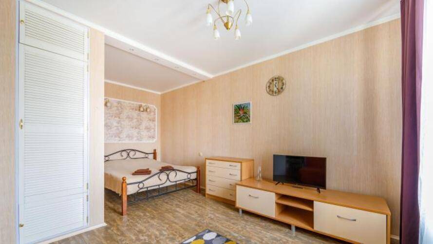 Room Tour (Рум Тур) на улице 8 Марта
