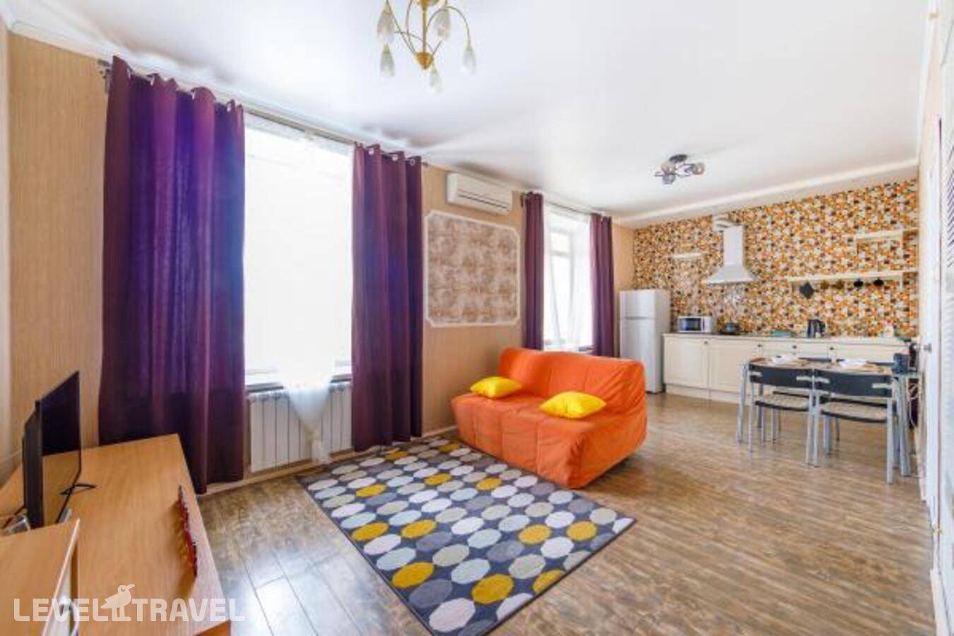 фотографии отеля Room Tour (Рум Тур) на улице 8 Марта в Россия(Екатеринбург) - фото №2