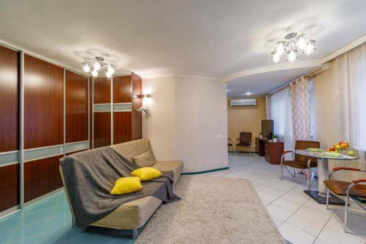 Room Tour (Рум Тур) на улице Декабристов