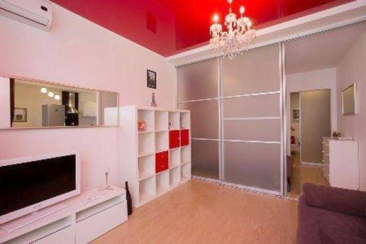 Rent House (Рент Хаус) на Бажова