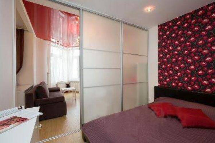 Rent House (Рент Хаус) на Бажова