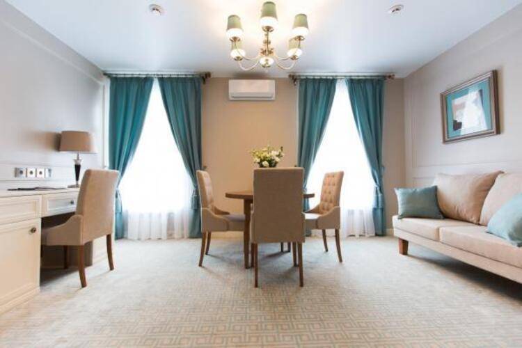 Xander Hotel