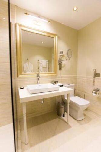 Xander Hotel